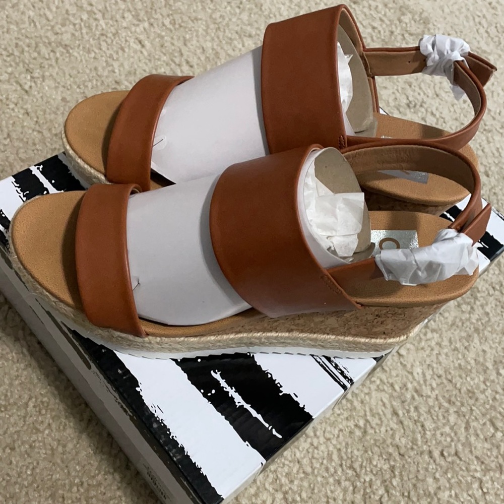 Dolce Vita cognac color women’s wedge sandals